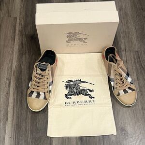Burberry Men's Beige and Black Striped Sneakers